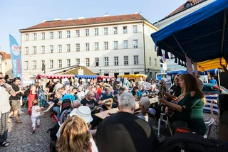 Betlémské náměstí hosts live music, exhibitions, tours for a cultural night
