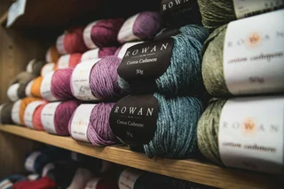 A new place to unwind in Prague: Yarn Queen in Vinohrady open its doors