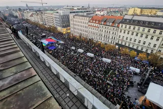 Tens of thousands attend Prague rally in solidarity with Ukraine