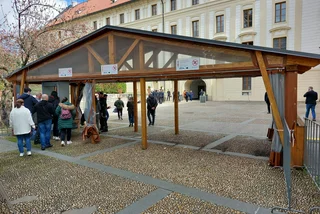 Security checks at Prague Castle have ended