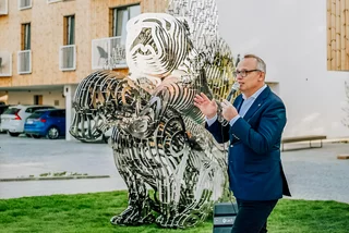 Ruff reception: David Černý's latest sculpture sparks controversy in Moravia
