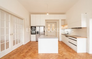 Apartment for rent, 4+1 - 3 bedrooms, 131m<sup>2</sup>