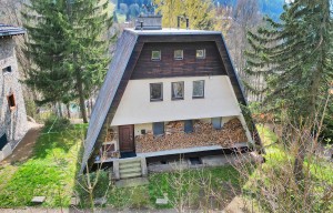 Cottage for sale, 353m<sup>2</sup>, 692m<sup>2</sup> of land