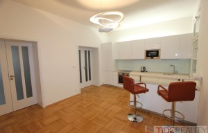 Apartment for rent, 4+kk - 3 bedrooms, 135m<sup>2</sup>