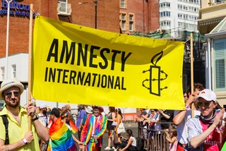 Amnesty International: Czechia still discriminates against Ukrainians, LGBTQ+ people, Roma