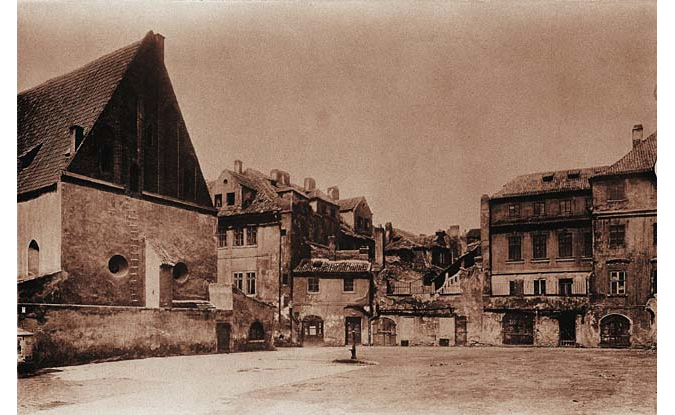 Surrounding areas of Old New Synagogue. Photo from 1902
