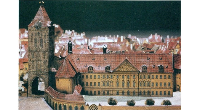 Obecní dům turns 100