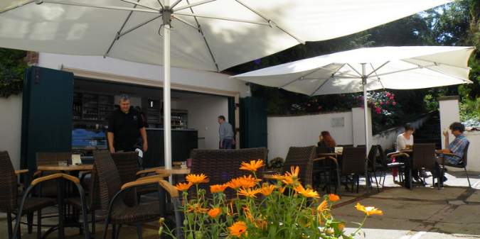 Garden Café Taussig