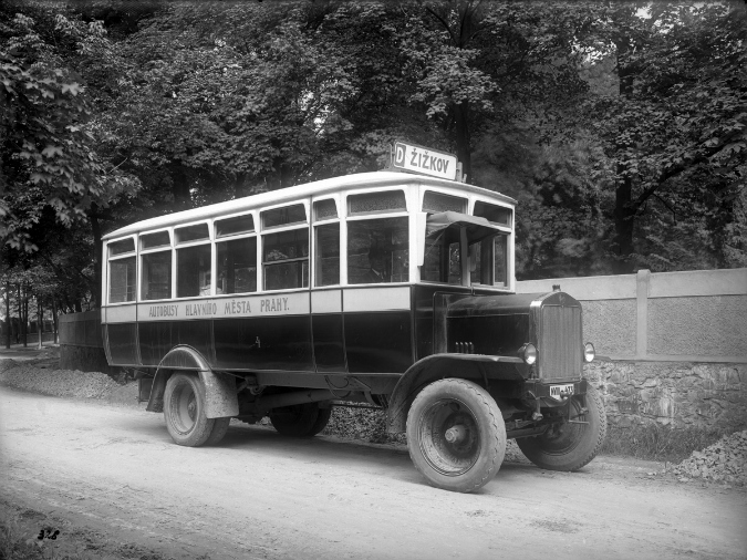 In 1925, bus fare depended on distance traveled