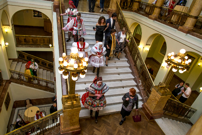 PHOTOS: Having a (Moravian) Ball