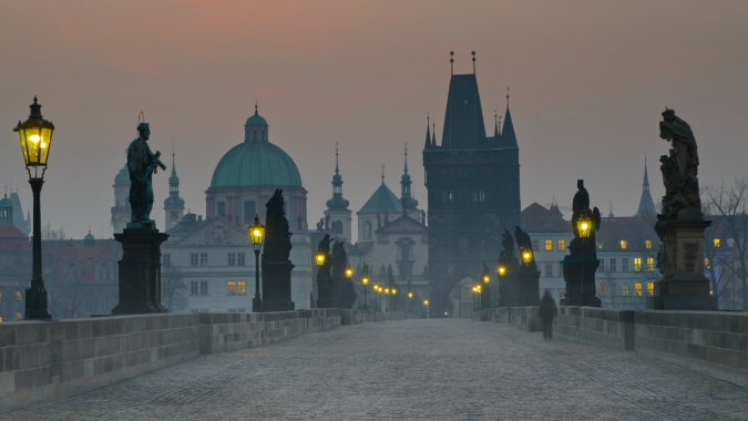 Hilarious Tripadvisor Reviews of Prague Landmarks