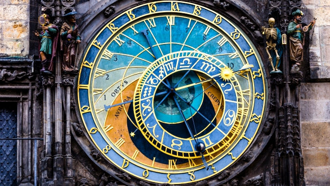 Hilarious Tripadvisor Reviews of Prague Landmarks