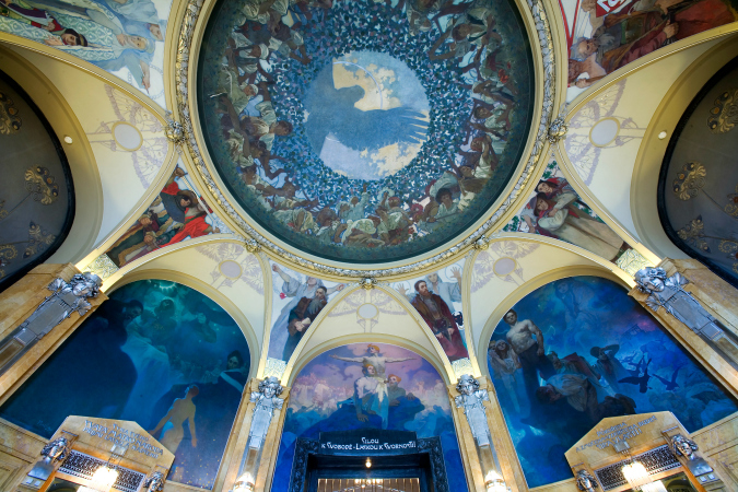 Murals by Mucha on the ceiling of Obecní dům. Image: Wikimedia Commons / Jorge Royan