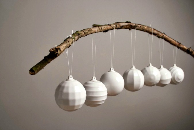 Minimalist Christmas balls by NAJLETO