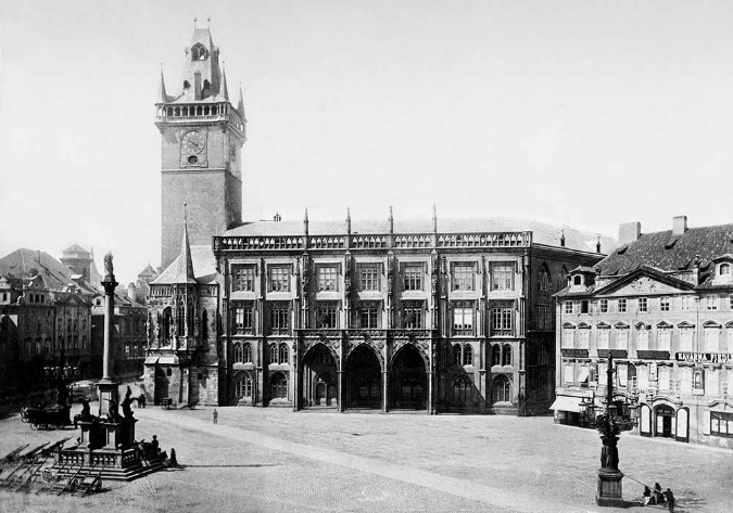 Krennův house stood on Old Town Square in 1902; Photo: Henry Eckert,1900 © HISTORICKE-FOTO.CZ