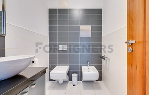 Apartment for rent, 4+kk - 3 bedrooms, 240m<sup>2</sup>