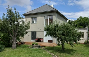 Family house for rent, 114m<sup>2</sup>, 638m<sup>2</sup> of land