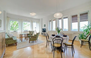 Family house for sale, 557m<sup>2</sup>, 8846m<sup>2</sup> of land