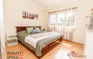 Family house for sale, 368m<sup>2</sup>, 2527m<sup>2</sup> of land