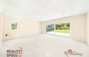 Family house for sale, 178m<sup>2</sup>, 616m<sup>2</sup> of land