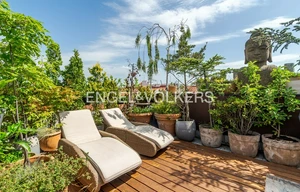 Apartment for rent, 5+kk - 4 bedrooms, 600m<sup>2</sup>