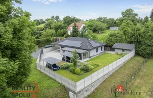 Family house for sale, 178m<sup>2</sup>, 819m<sup>2</sup> of land