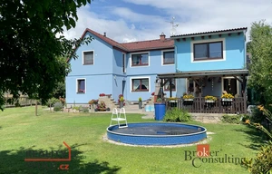 Family house for sale, 240m<sup>2</sup>, 806m<sup>2</sup> of land