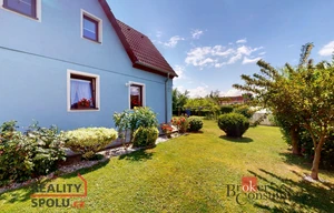 Family house for sale, 240m<sup>2</sup>, 806m<sup>2</sup> of land