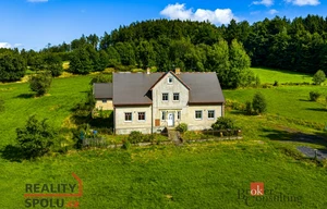 Family house for sale, 253m<sup>2</sup>, 10168m<sup>2</sup> of land