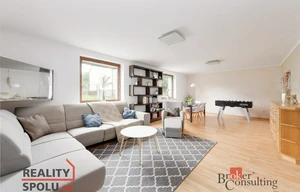 Family house for sale, 231m<sup>2</sup>, 505m<sup>2</sup> of land