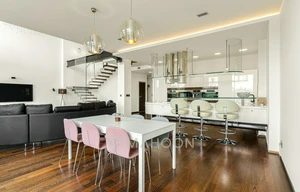 Apartment for rent, 3+kk - 2 bedrooms, 305m<sup>2</sup>