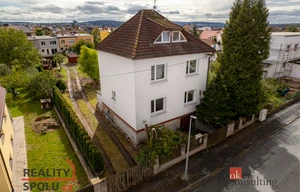 Family house for sale, 180m<sup>2</sup>, 593m<sup>2</sup> of land