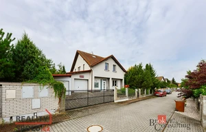 Family house for sale, 220m<sup>2</sup>, 815m<sup>2</sup> of land