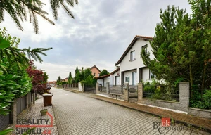 Family house for sale, 220m<sup>2</sup>, 815m<sup>2</sup> of land