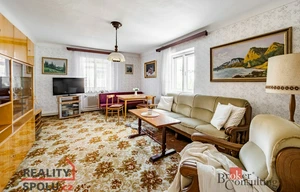 Family house for sale, 107m<sup>2</sup>, 450m<sup>2</sup> of land