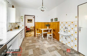 Family house for sale, 107m<sup>2</sup>, 450m<sup>2</sup> of land