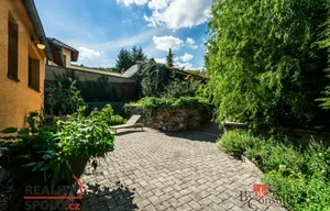 Family house for sale, 222m<sup>2</sup>, 1786m<sup>2</sup> of land