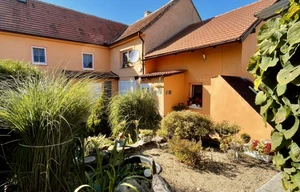 Family house for sale, 230m<sup>2</sup>, 1072m<sup>2</sup> of land