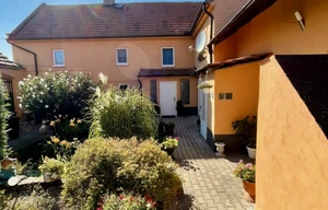 Family house for sale, 230m<sup>2</sup>, 1072m<sup>2</sup> of land