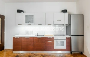 Apartment for rent, 3+1 - 2 bedrooms, 135m<sup>2</sup>