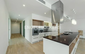 Apartment for rent, 4+kk - 3 bedrooms, 166m<sup>2</sup>