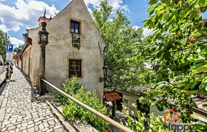 Family house for sale, 423m<sup>2</sup>, 359m<sup>2</sup> of land