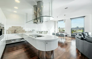 Apartment for rent, 3+kk - 2 bedrooms, 288m<sup>2</sup>