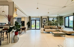 Family house for sale, 260m<sup>2</sup>, 620m<sup>2</sup> of land