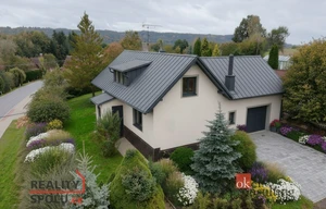 Family house for sale, 175m<sup>2</sup>, 860m<sup>2</sup> of land