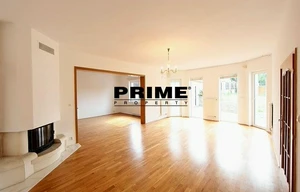 Family house for rent, 360m<sup>2</sup>, 807m<sup>2</sup> of land