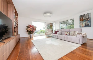 Family house for sale, 219m<sup>2</sup>, 501m<sup>2</sup> of land