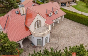 Villa for rent, 369m<sup>2</sup>, 1037m<sup>2</sup> of land