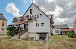 Family house for sale, 238m<sup>2</sup>, 984m<sup>2</sup> of land