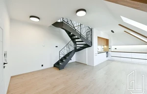 Apartment for rent, 4+kk - 3 bedrooms, 108m<sup>2</sup>